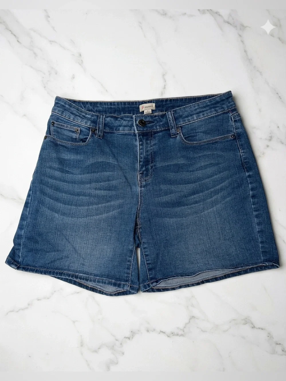 Daniel Cremieux Medium Wash Denim Shorts Size 4 Five-Pocket Mid-Rise